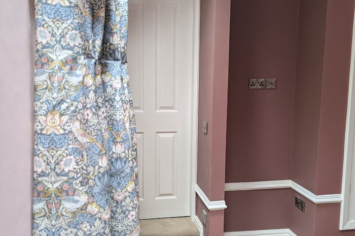 Room 27 of 111