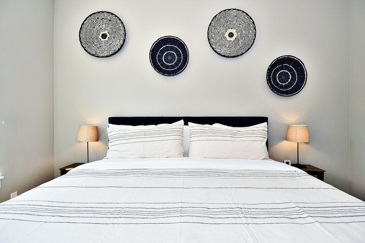 Room 5 of 43