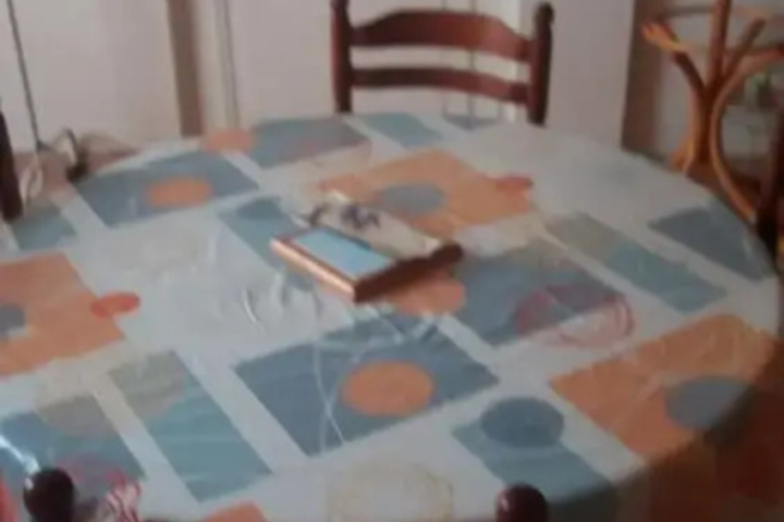 Room 6 of 11