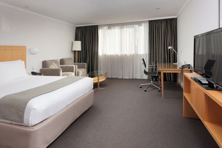 Room 14 of 108