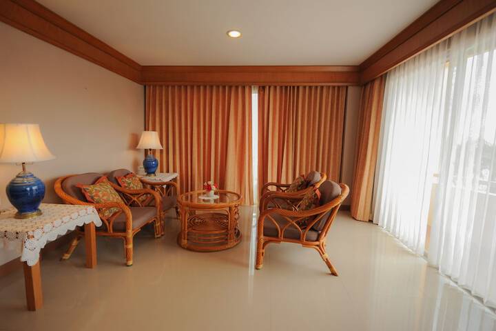 Room 19 of 64