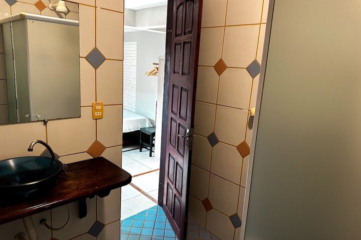 Room 26 of 53
