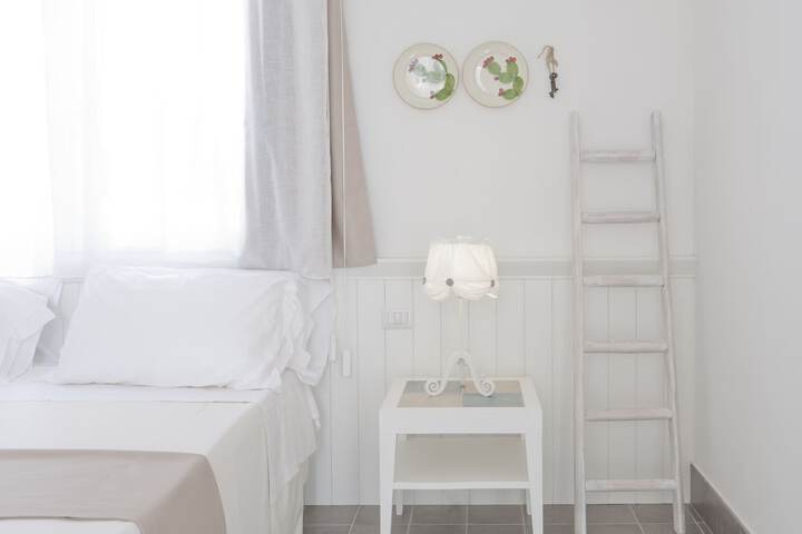 Room 12 of 105