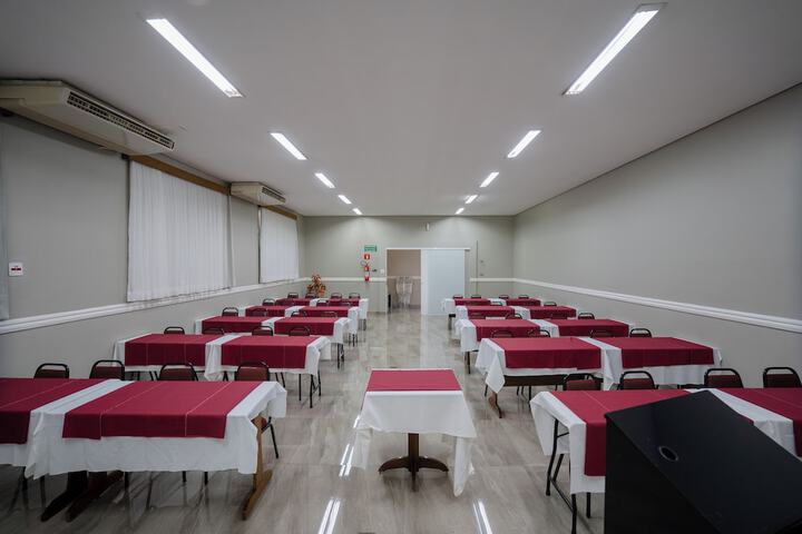 Ballroom/Hall 161 of 175