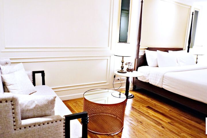 Room 15 of 124