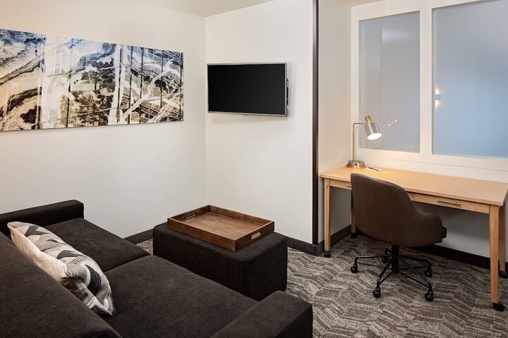 Room 5 of 22