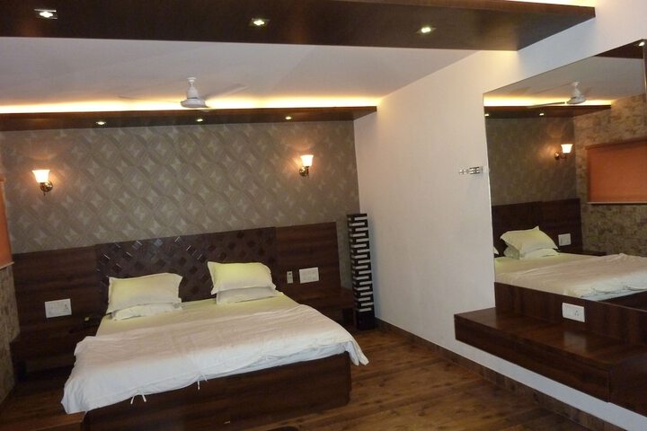 Room 6 of 48