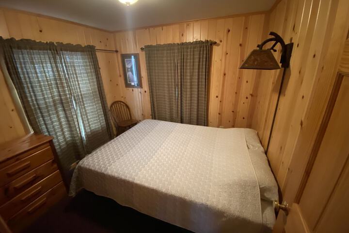 Room 32 of 96