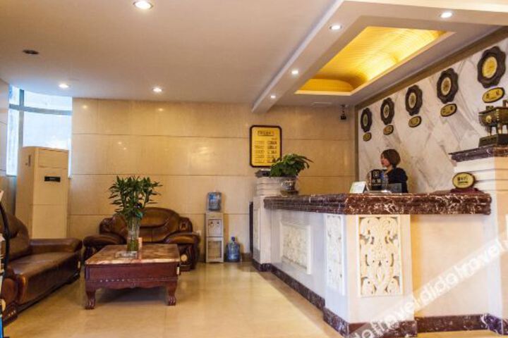 Hotel Interior 7 of 32