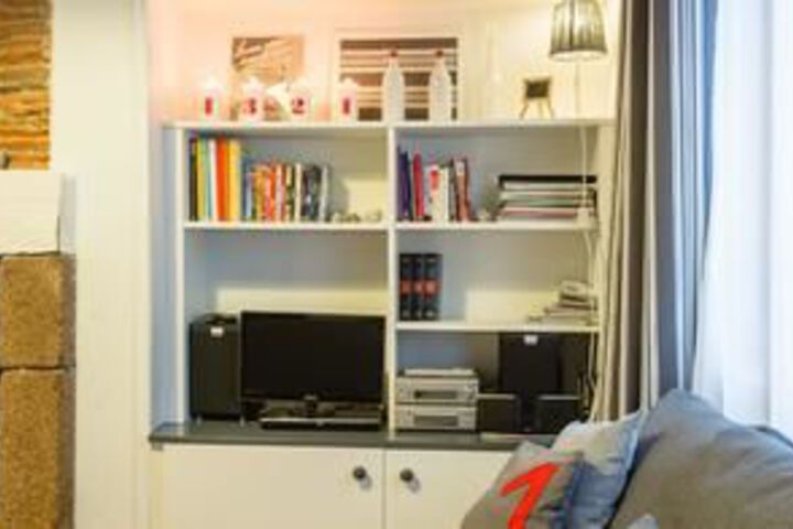 Room 7 of 10