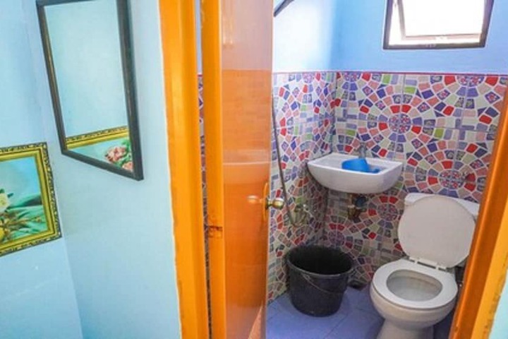 Room 15 of 29