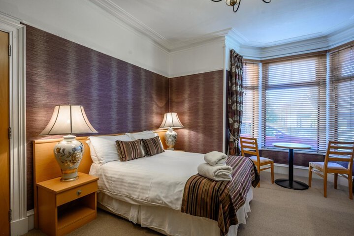 Room 12 of 46