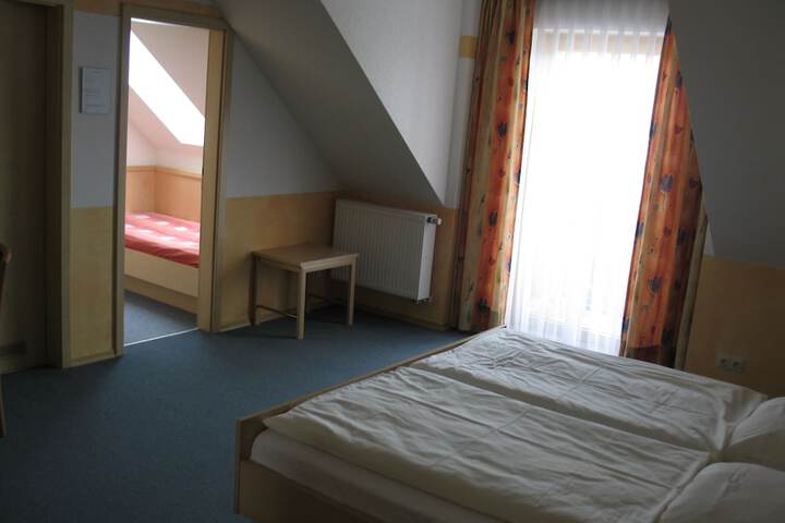 Room 20 of 64