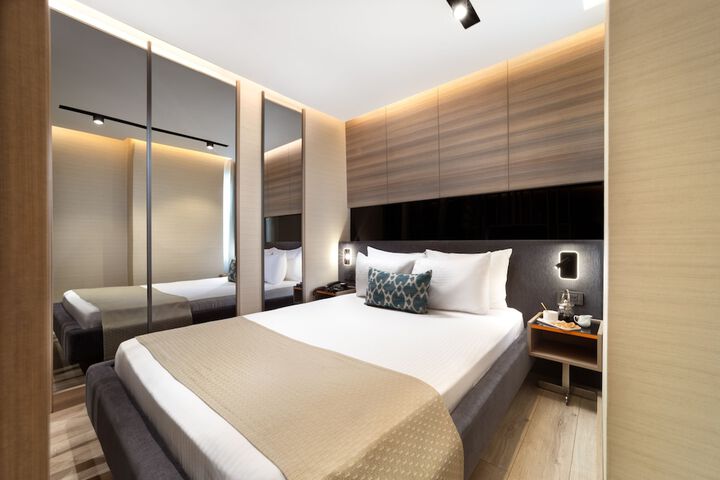 Room 20 of 62