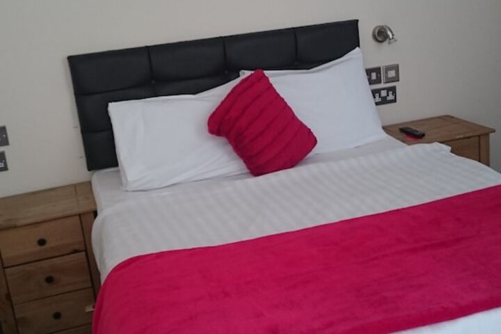 Room 2 of 54