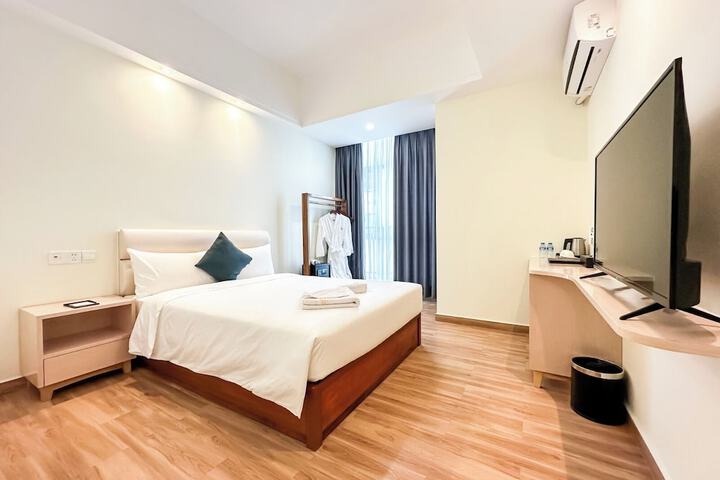 Room 4 of 40