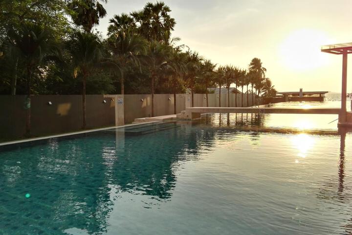 Pool 4 of 5
