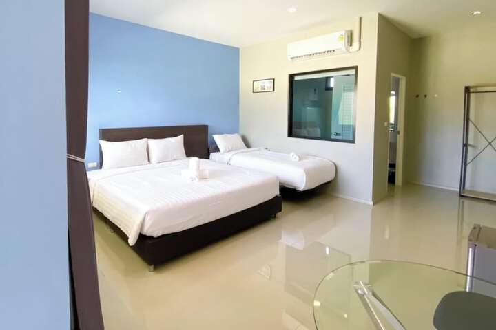 Room 6 of 55