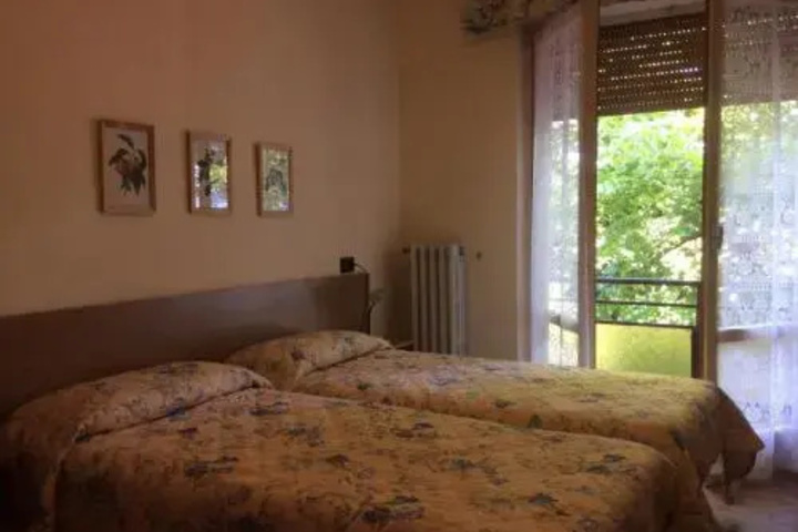 Room 5 of 21