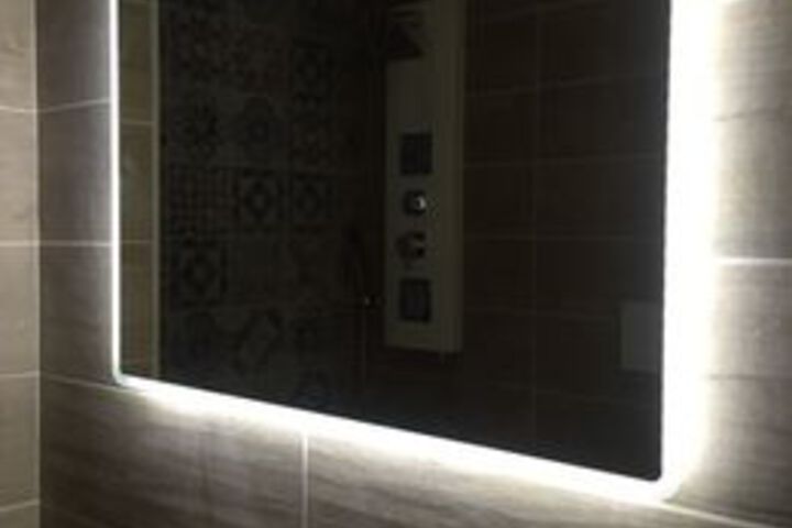 Room 3 of 27