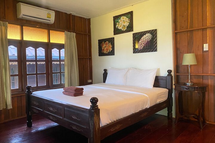 Room 30 of 65