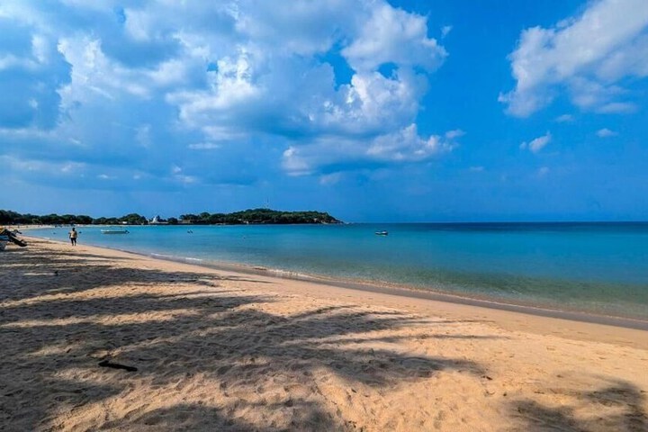 Beach 7 of 10