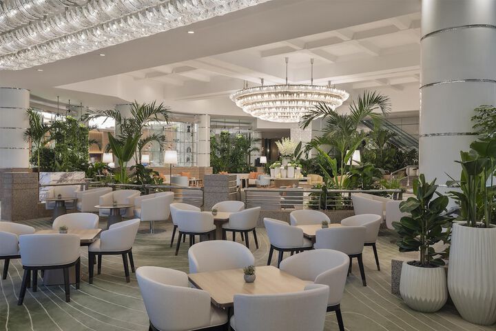 Entrance & Lobby