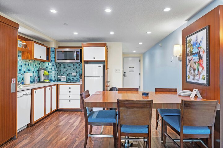 Private kitchenette