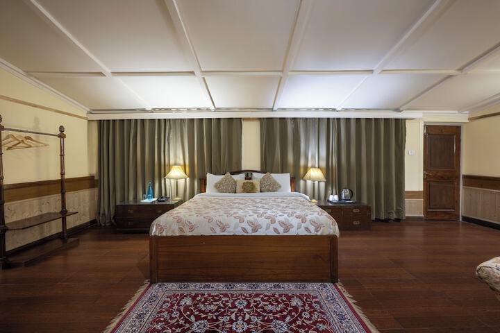 Room 3 of 15