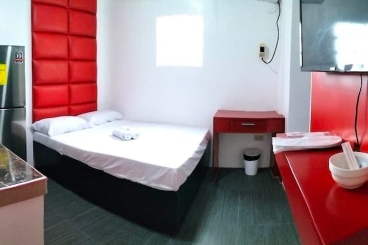 Room 11 of 48