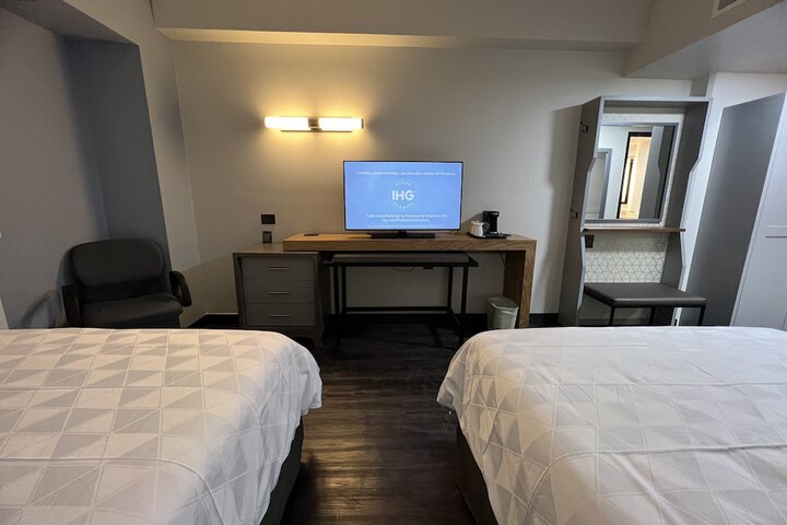 Room 12 of 113
