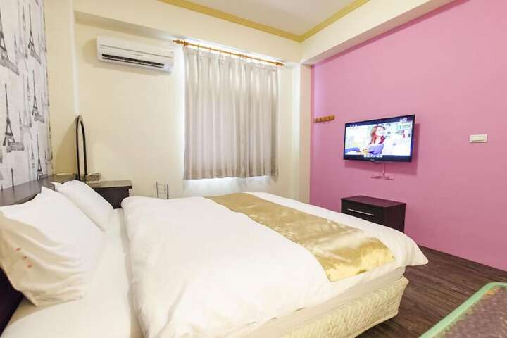 Room 14 of 29