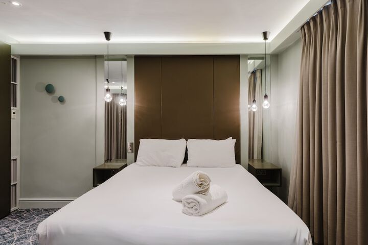 Room 106 of 263