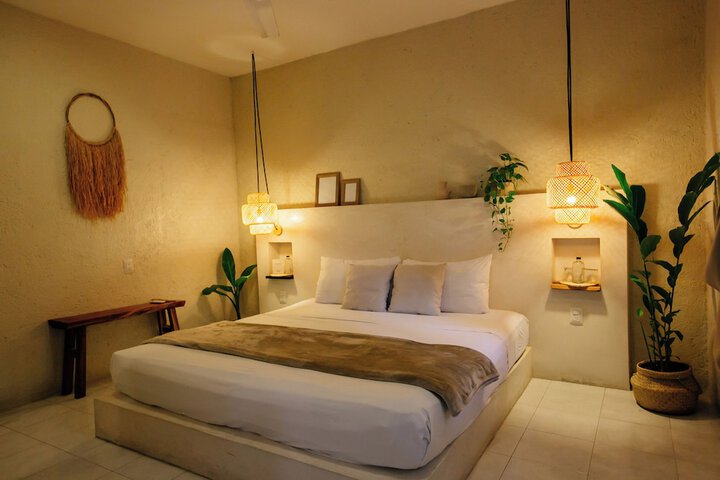 Room 53 of 117
