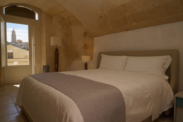 Room 3 of 69