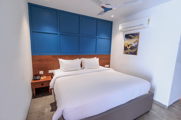 Room 4 of 41