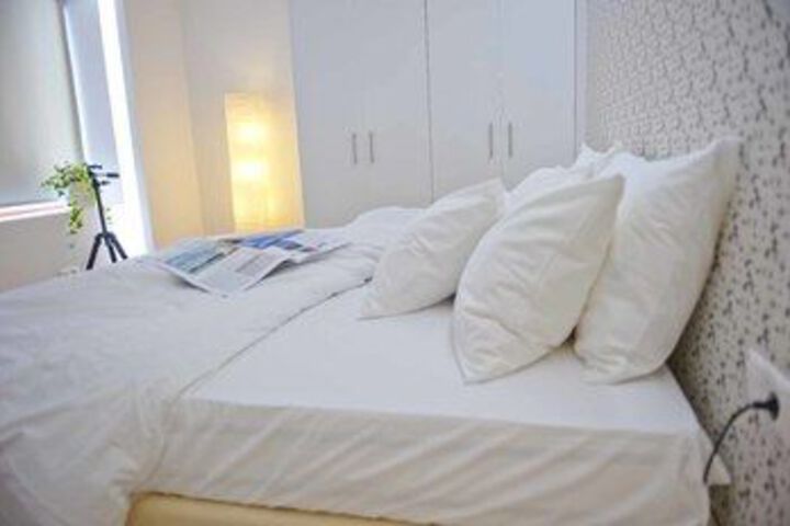 Room 10 of 25