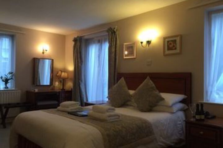 Room 18 of 30