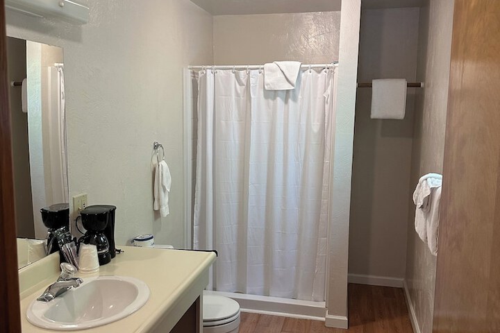 Room 77 of 89