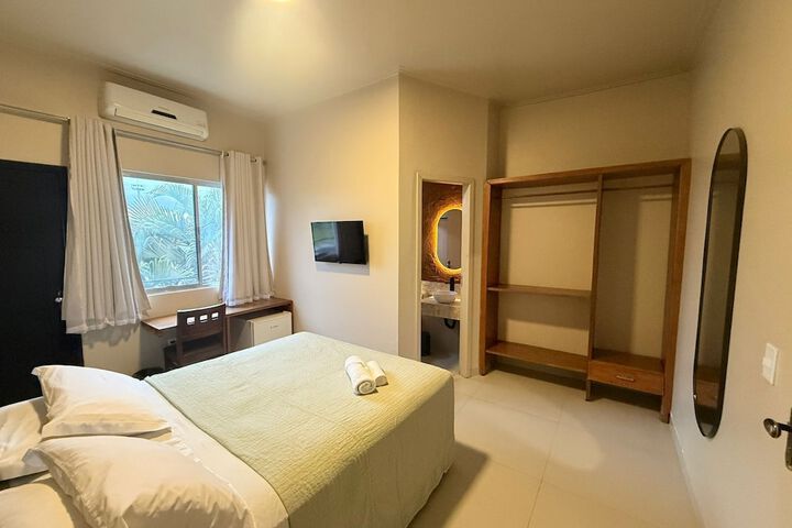 Room 9 of 15