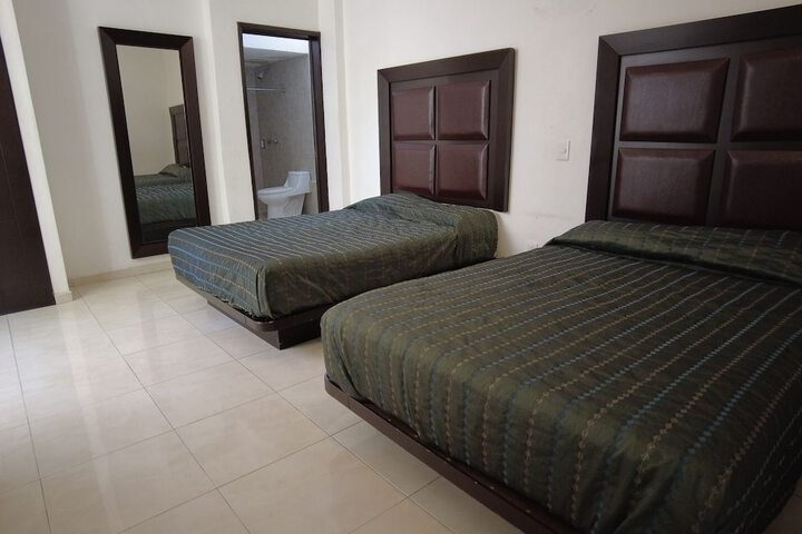 Room 8 of 44