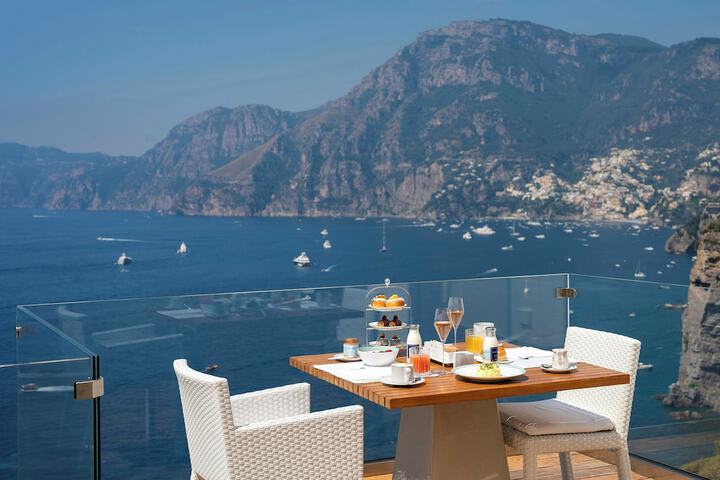 Breakfast/Coffee Service 84 of 173