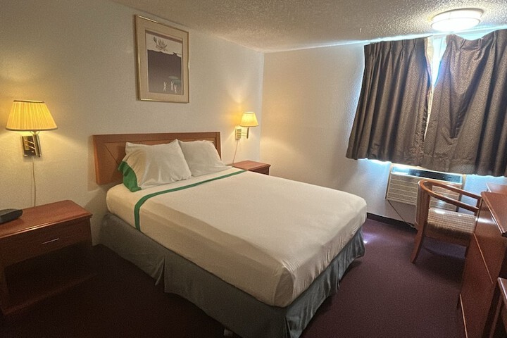 Room 15 of 49