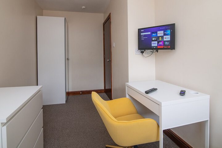 Room 16 of 23