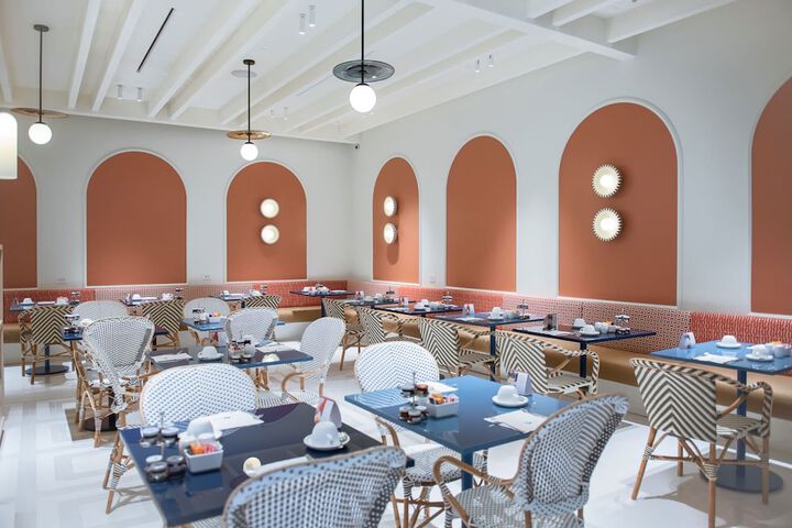 Breakfast area