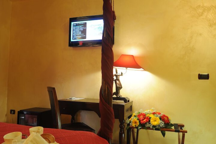 Room 13 of 15