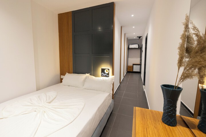 Room 27 of 50