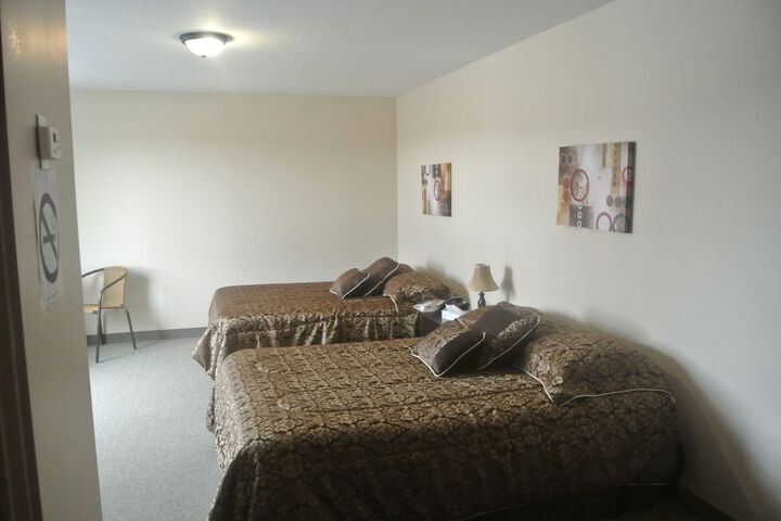 Room 4 of 28