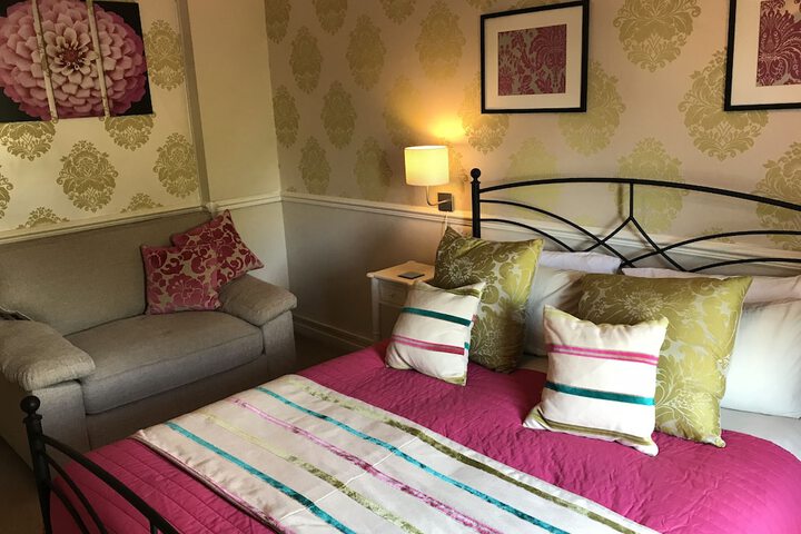 Room 8 of 34