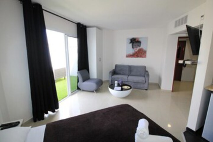 Suit in Eilat Hotels Area